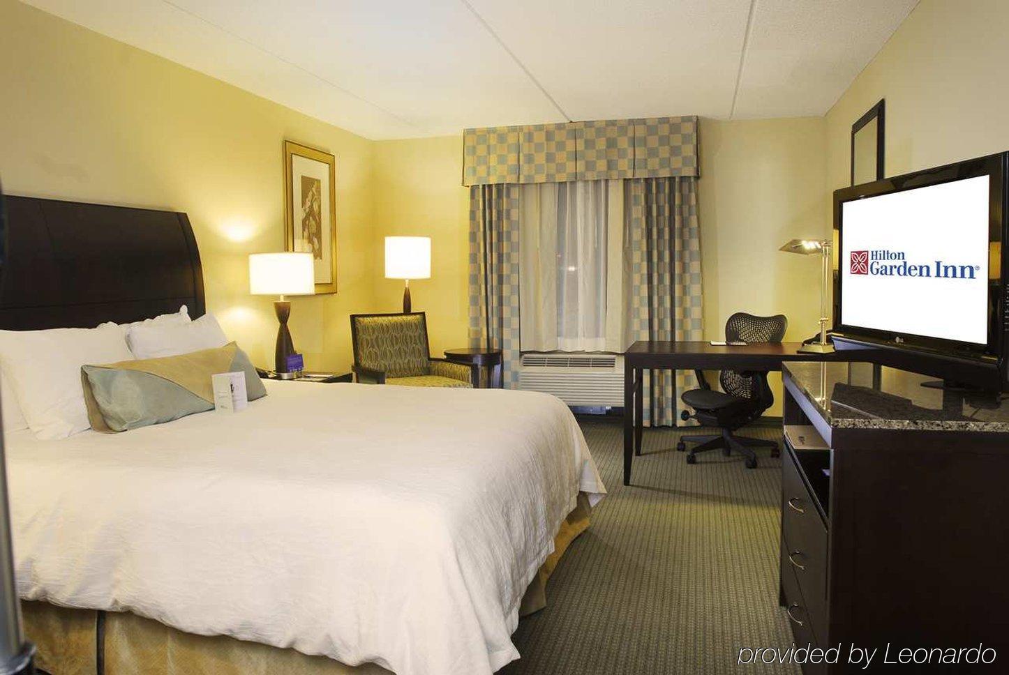 Hilton Garden Inn Hampton Coliseum Central Luaran gambar